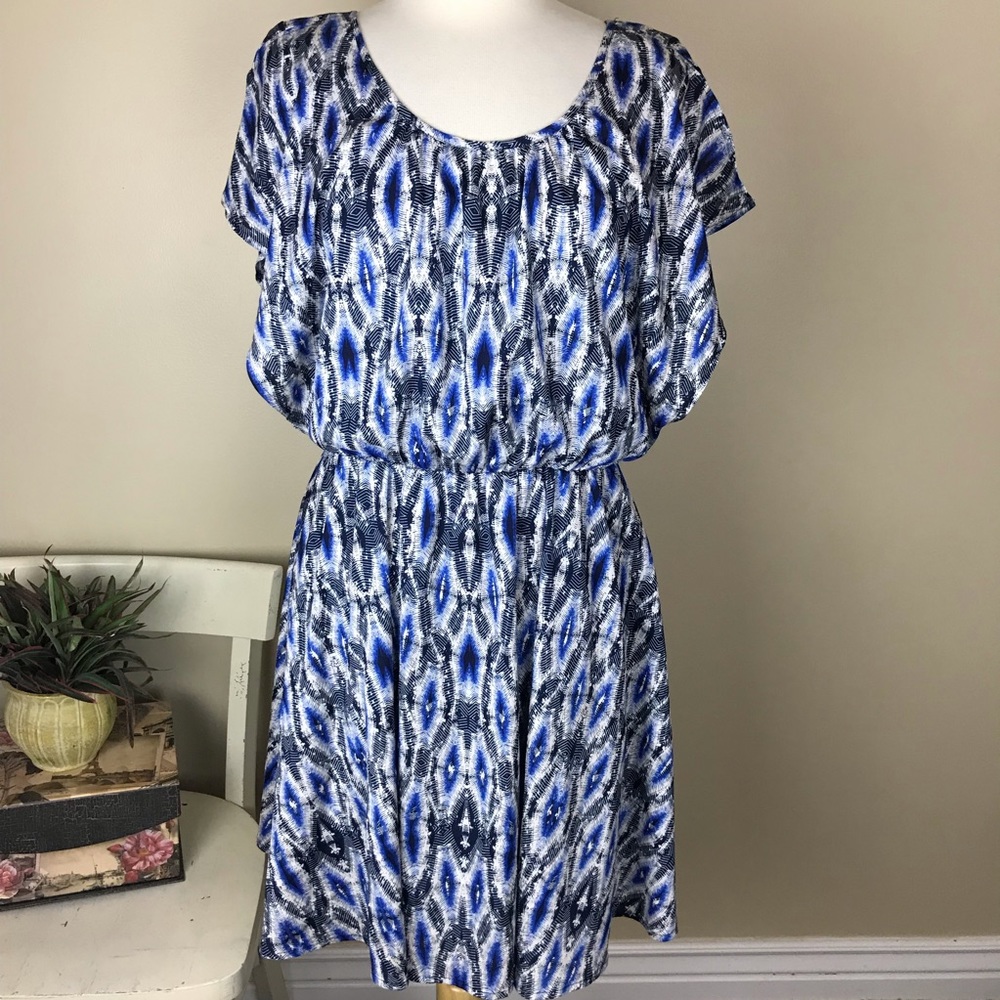 🌺 Bar III Flutter Sleeve Casual Mini Dress
